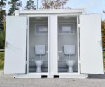 Sanitærbeholder SCD RAL 9002 Gråhvit | H 2335 x B 2400 x D 1200 mm | 2 dører | 2 toaletter - Bilde 4